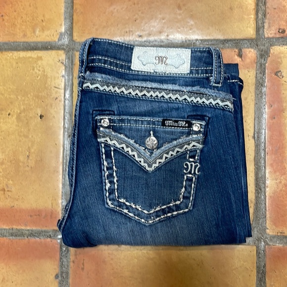 Miss Me Signature Boot Jeans - Picture 1 of 13